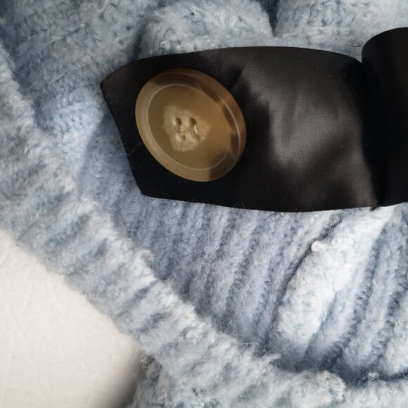 Divided H & M Ladies Size Medium Button Front Crop Light Blue Sweater - Picture 9 of 12